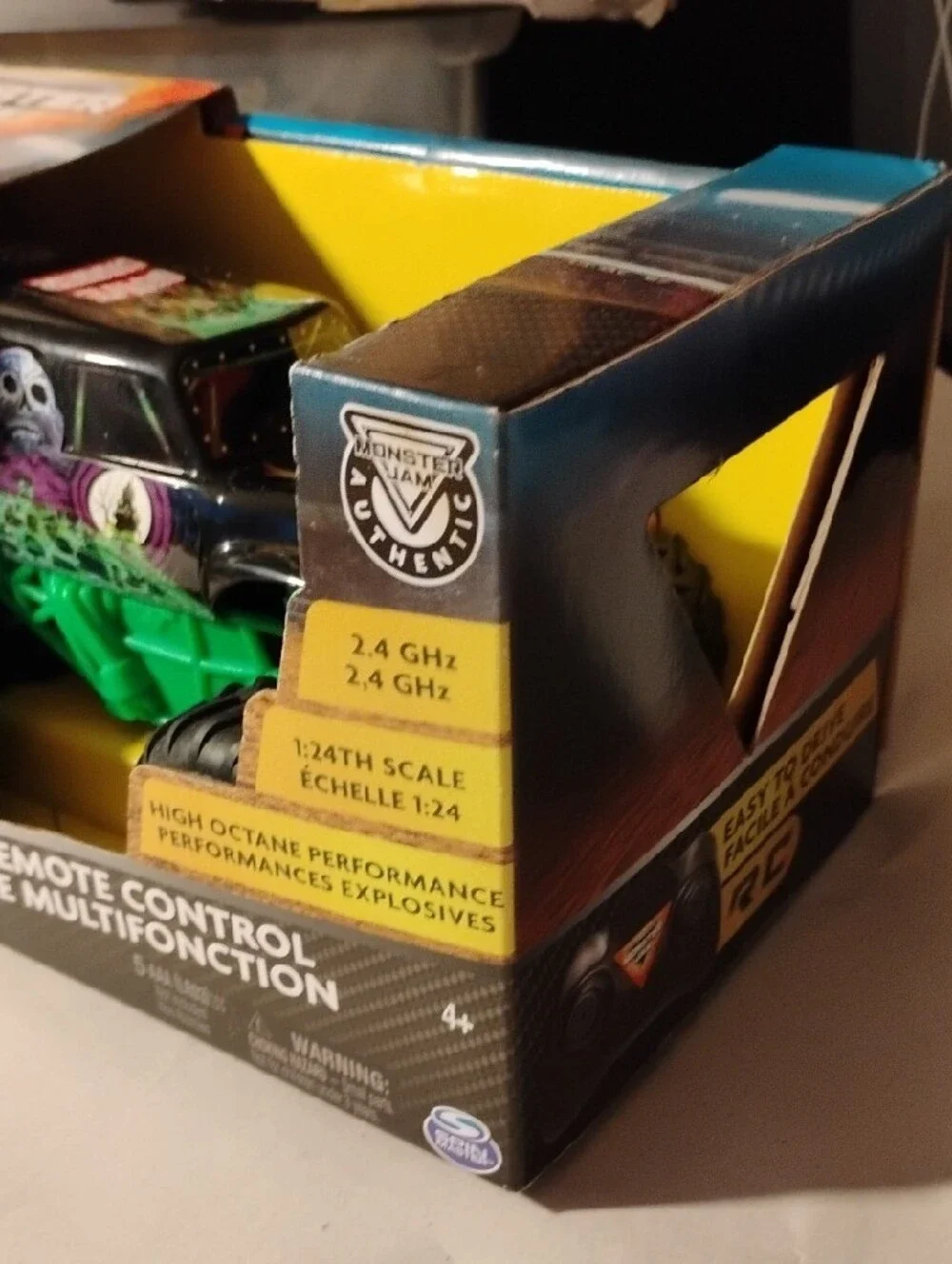 (X-93) New Monster Jam Grave Digger RC Truck